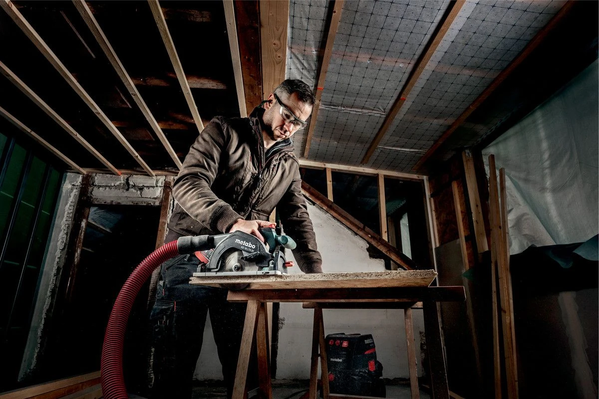 Metabo KS 18 LTX 57 SET 18V Li-Ion Accu Cirkelzaag In MetaBOX Met Geleiderail FS 160 - 57mm - 691065000 4 Metabo KS 18 LTX 57 SET 18V Li-Ion Accu Cirkelzaag In MetaBOX Met Geleiderail FS 160 - 57mm - 691065000 - Afbeelding 4